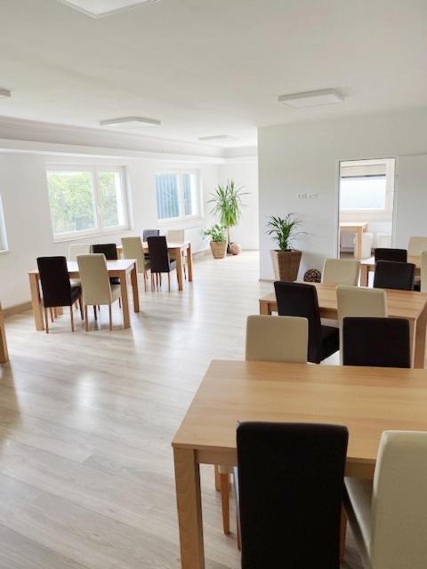 Gaestezimmer Oedenburgerstrasse Pottsching Dış mekan fotoğraf